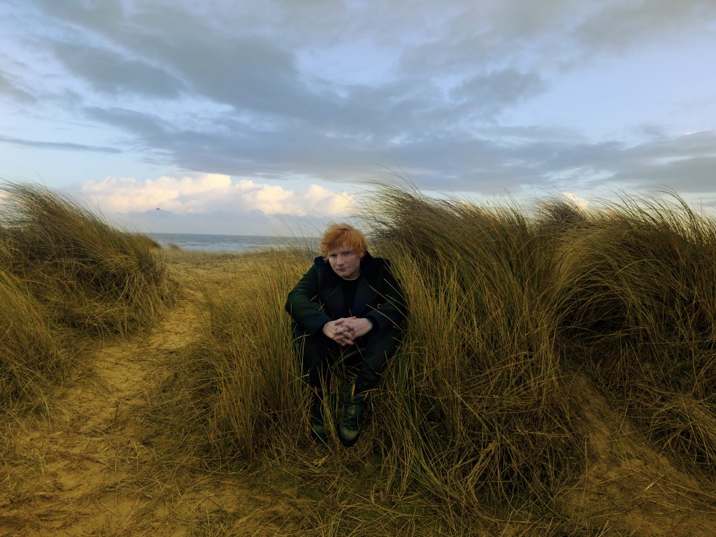 Ed Sheeran lança novo álbum; ouça