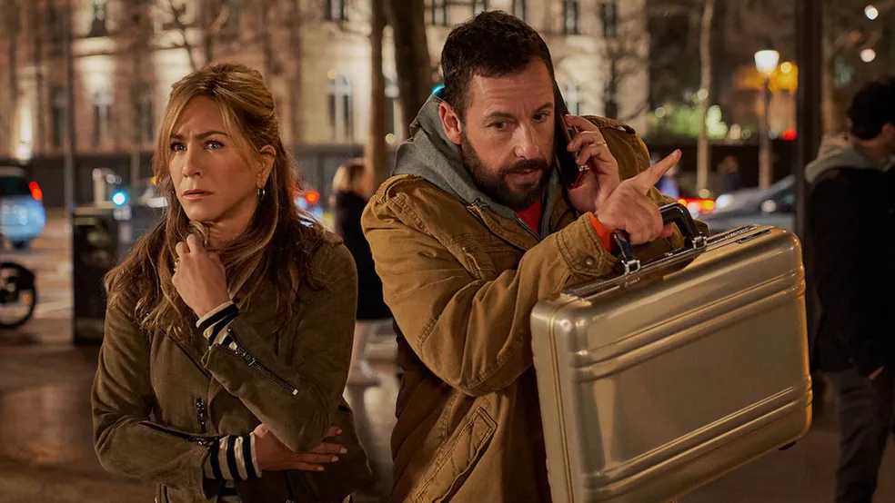 Mistério em Paris, filme com Adam Sandler e Jennifer Aniston