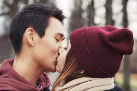 5 doenças que pode ser transmitidas pelo beijo na boca