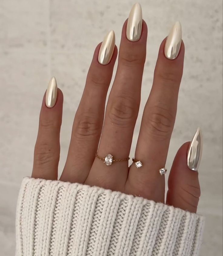 A vanilla chrome nail é uma ótima técnica para você testar
