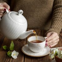 Confira quatro receitas de chás que ajudam a desinchar