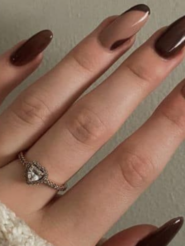 6 inspirações de unha com esmalte marrom