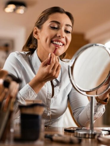 Limpeza adequada da pele evita acne na pele