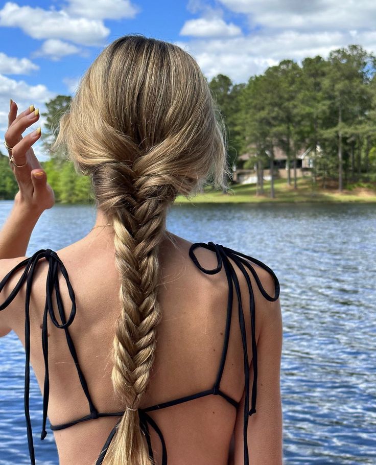 Descubra os penteados perfeitos para o verão