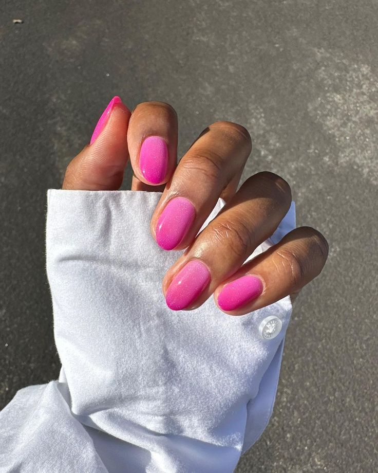 Pink nail art: confira 5 ideias