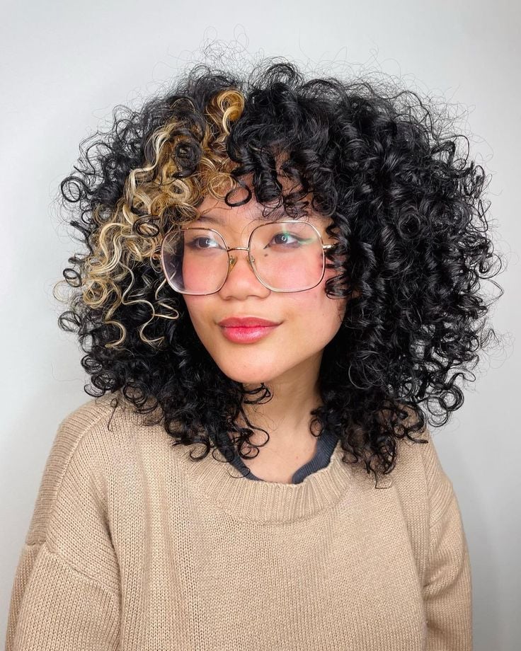 Long bob: inspirações para as cacheadas