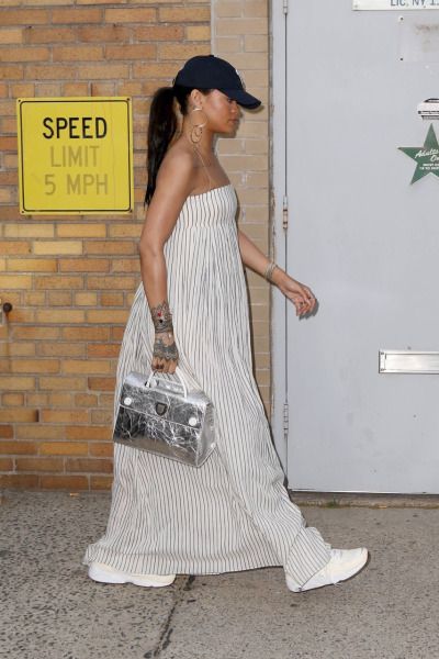 Vestido sem alça tendência