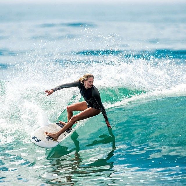 Fazer aula de surfe é obrigatório ao ir para a Praia do Rosa