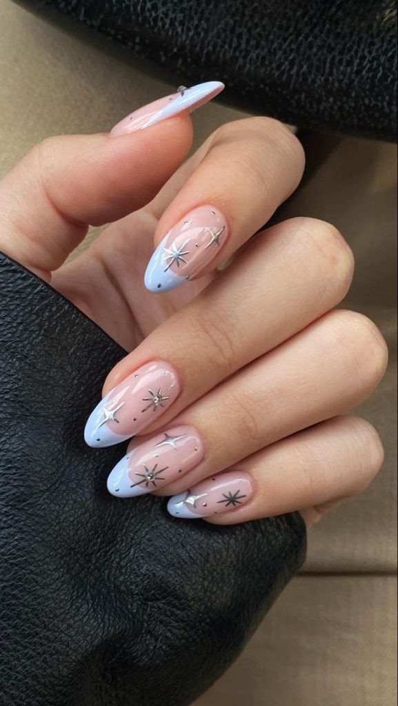 Unhas brancas também ficam lindas no Natal