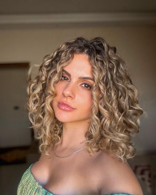 Inspirações de cabelos curtos com mechas 