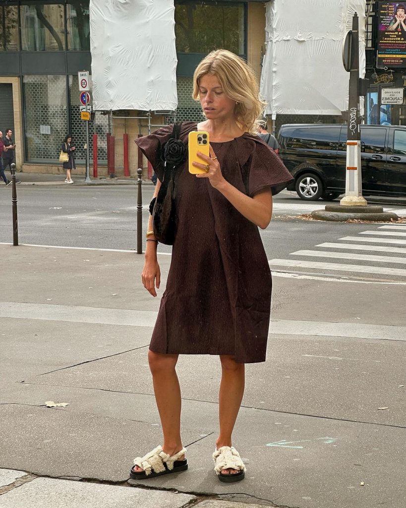 Vestido chique marrom