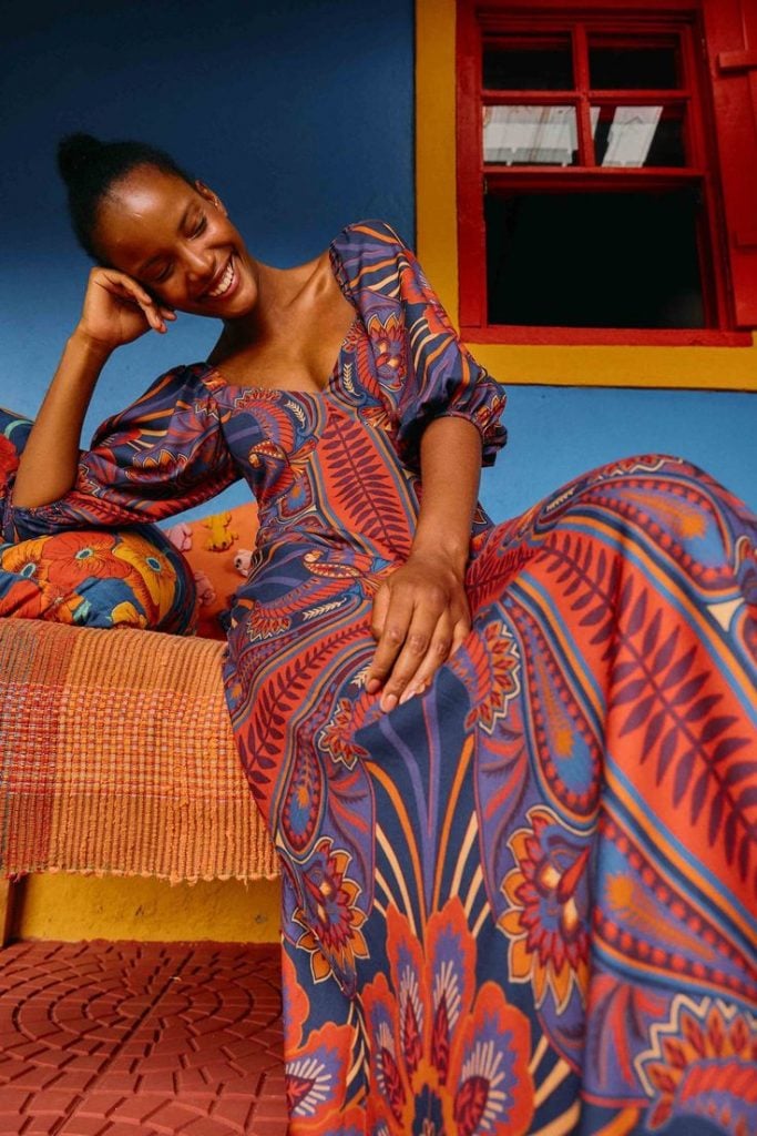 Ademais, confira looks estampados para o verão