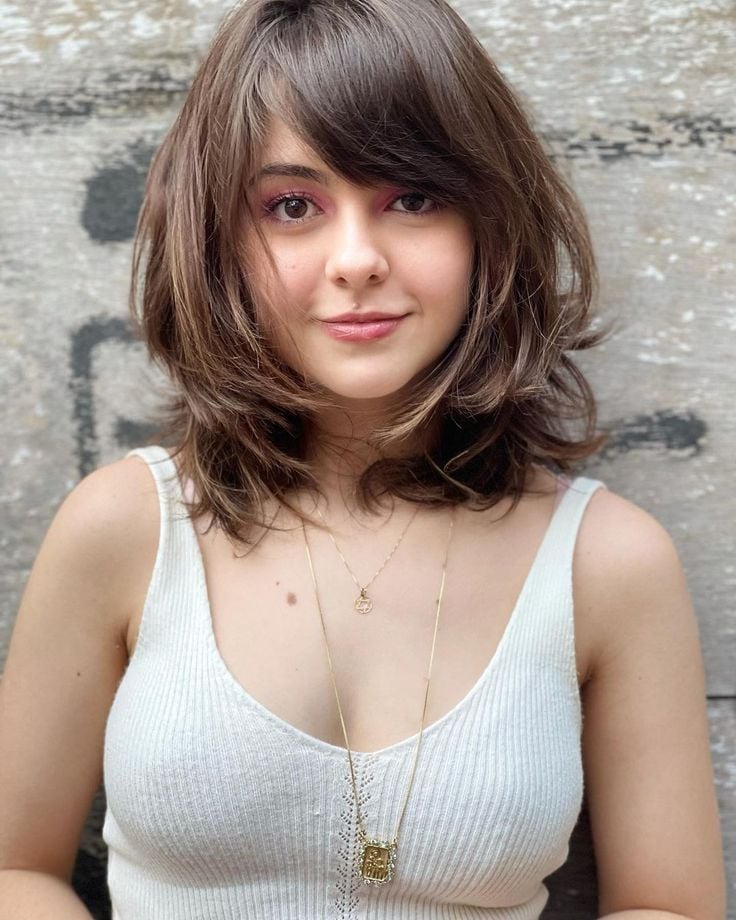Cabelo curto com franja