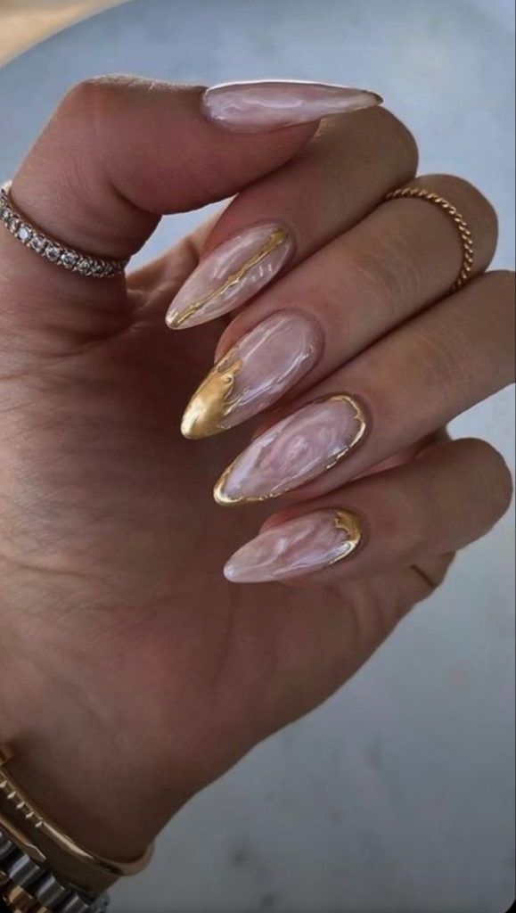 11 Gold French Tip Nail Ideas That Feel Luxurious and Elevated