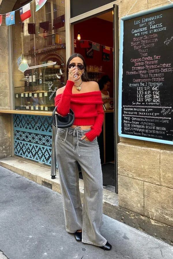 Blusa sem alça vermelha é a melhor opção