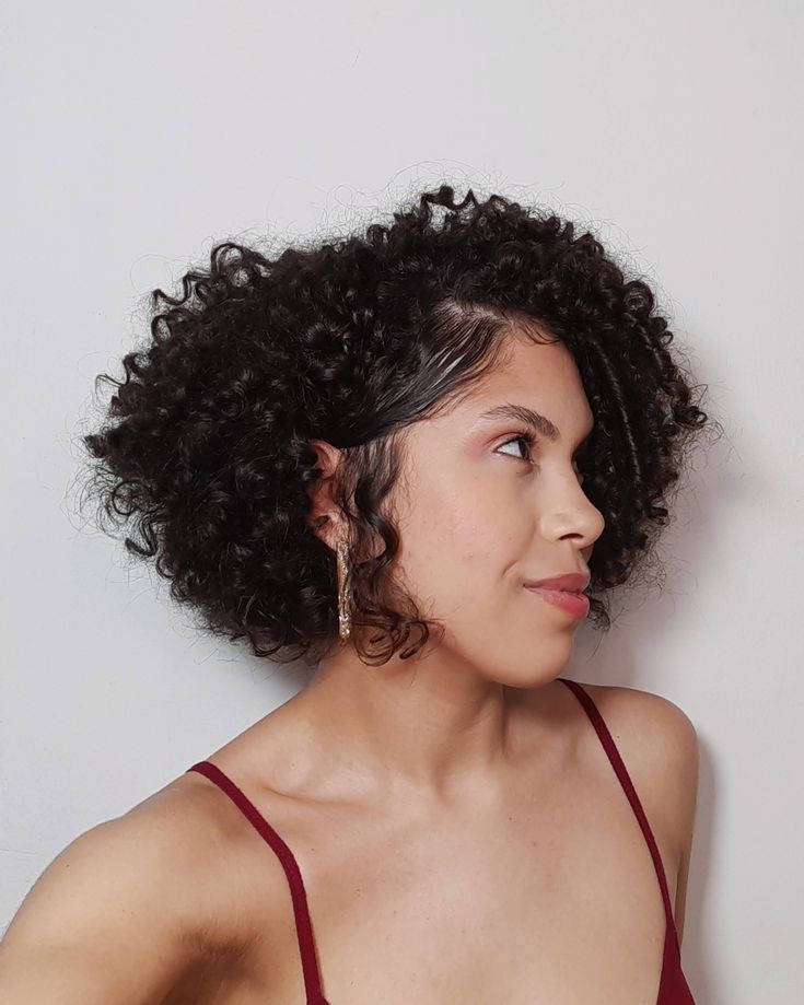 Cabelo curto é tendência em 2024