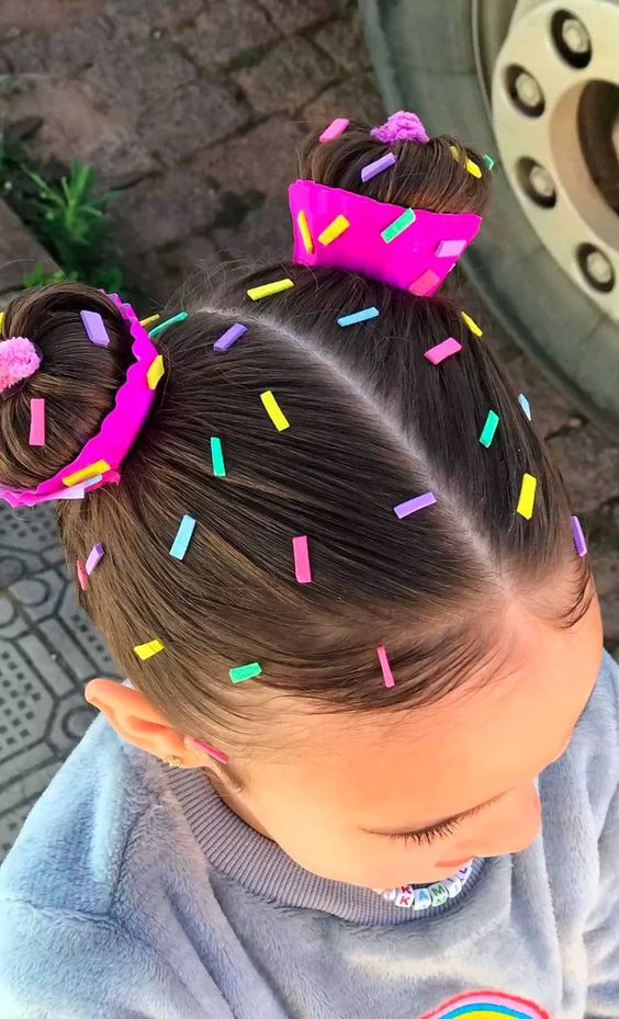 Cabelo maluco de cupcake colorido