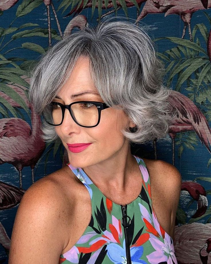 Cabelo branco com franja