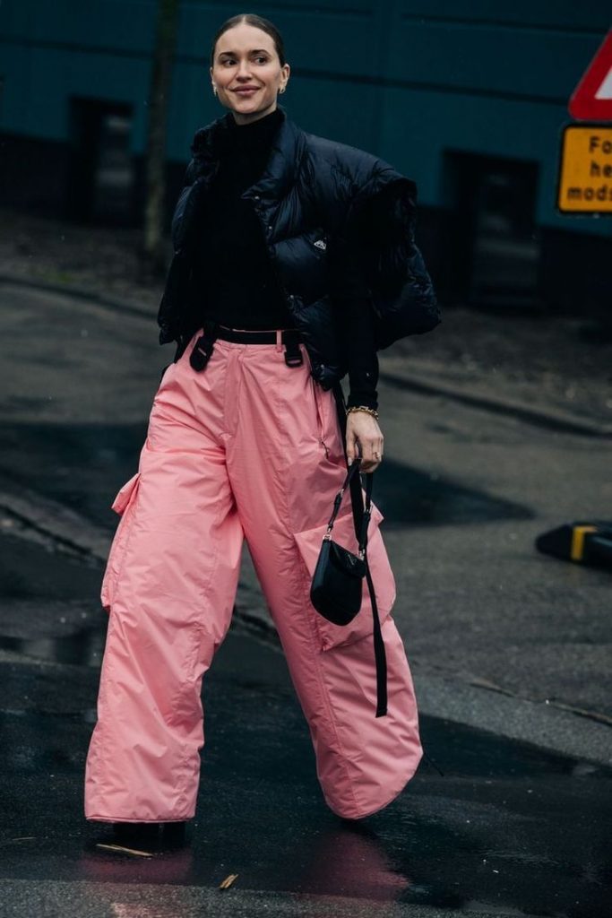 Calça cargo rosa