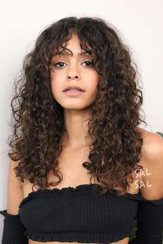 Cortes De Cabelo Ondulados Com Franja Lateral