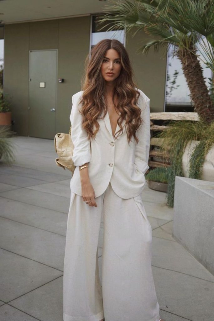 Look com blazer branco