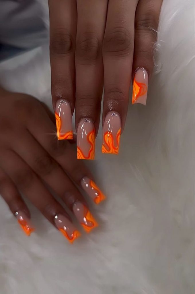 Inspirações de nail art diferente com a cor laranja 