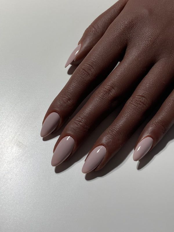 Nails art nude