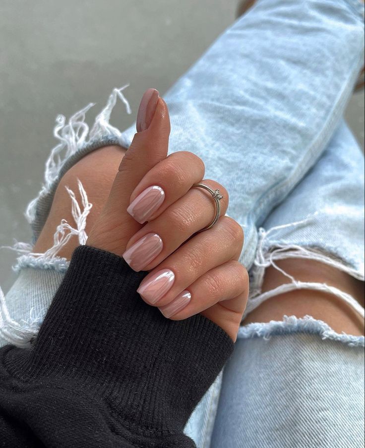 Nails nude efeito perolado