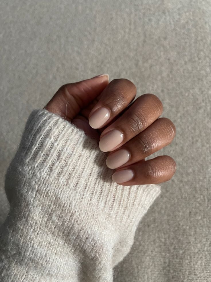 Nude nails
