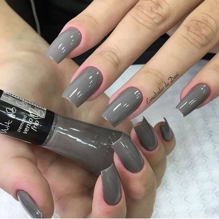 Saiba qual é o melhor esmalte cinza 