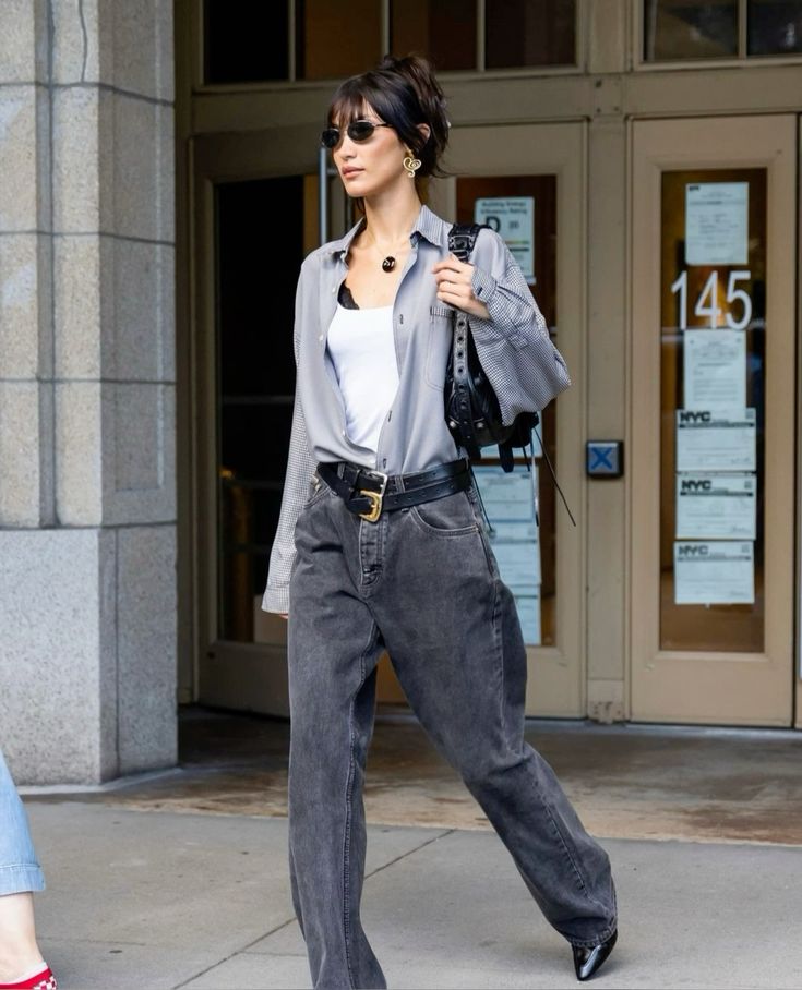Denim cinza é a escolha perfeita para o inverno 2024