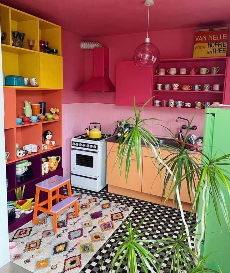 Cozinha com cores variadas