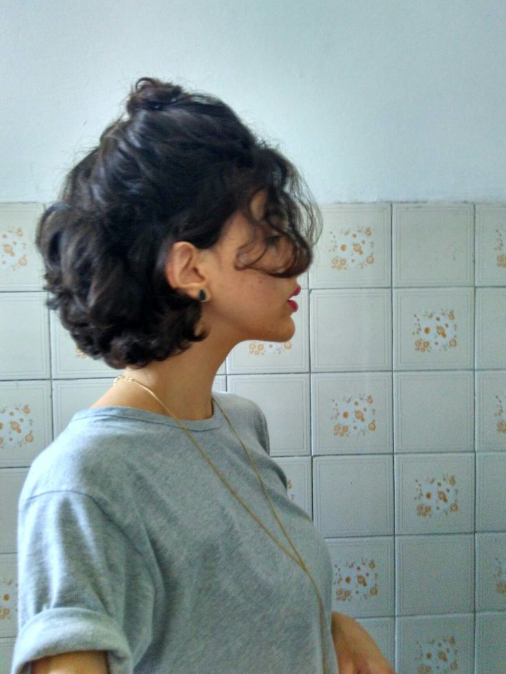 Inspiração de cabelo curto com ondas