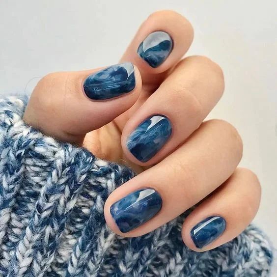 Nail art azul