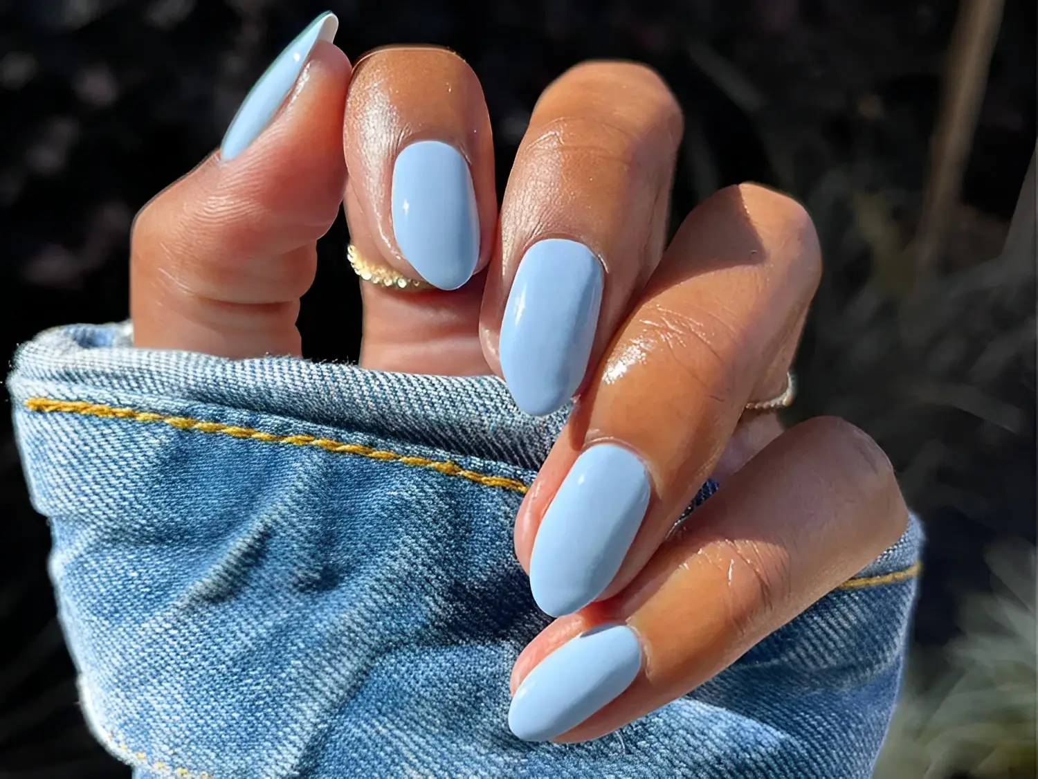 Unhas azuis: 15 inspirações para a nail art da semana