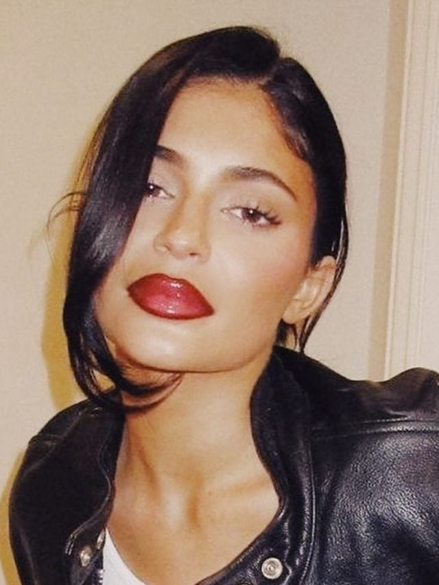 Cherry lips - Like Magazine