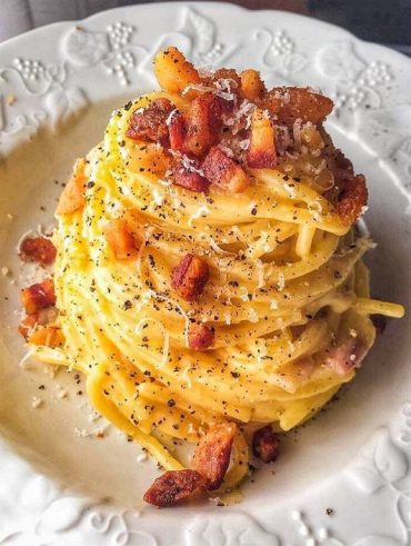 Massa à carbonara