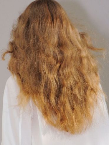Cabelo poroso com química