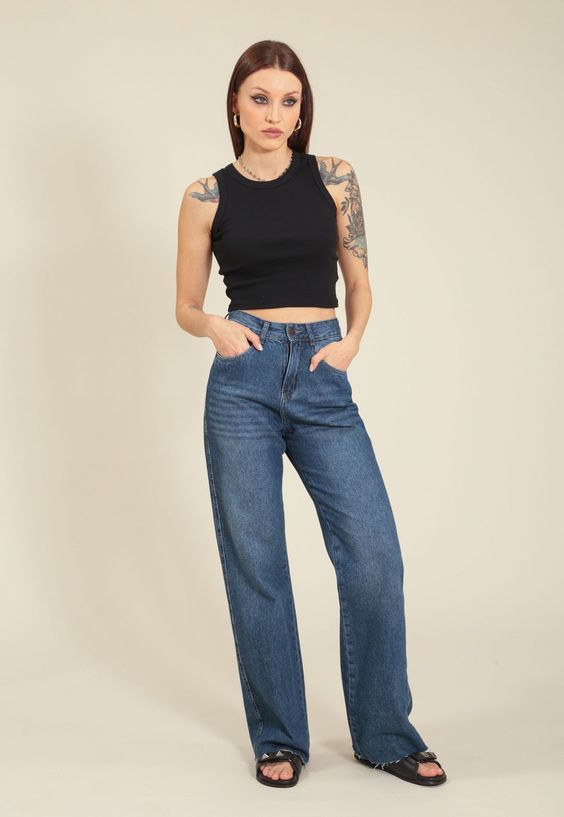 Calça jeans reta é tendência