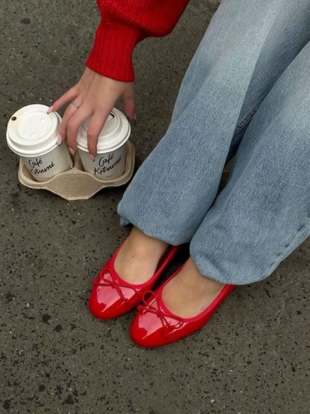 10 looks perfeitos com sapatilhas vermelhas que estão na moda