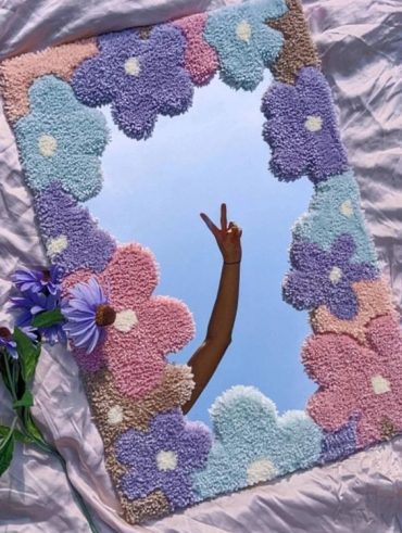 Espelho com flores para decoração