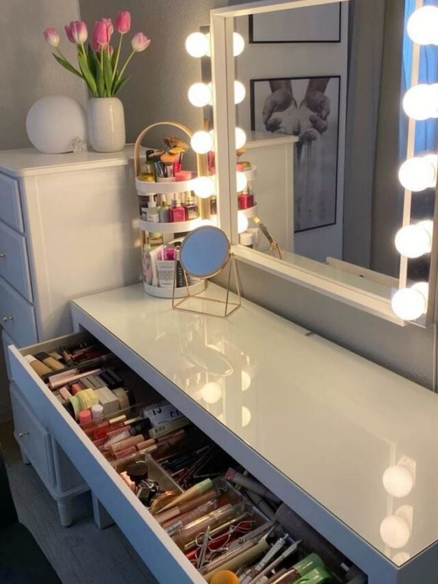 Camarim de maquiagem branco