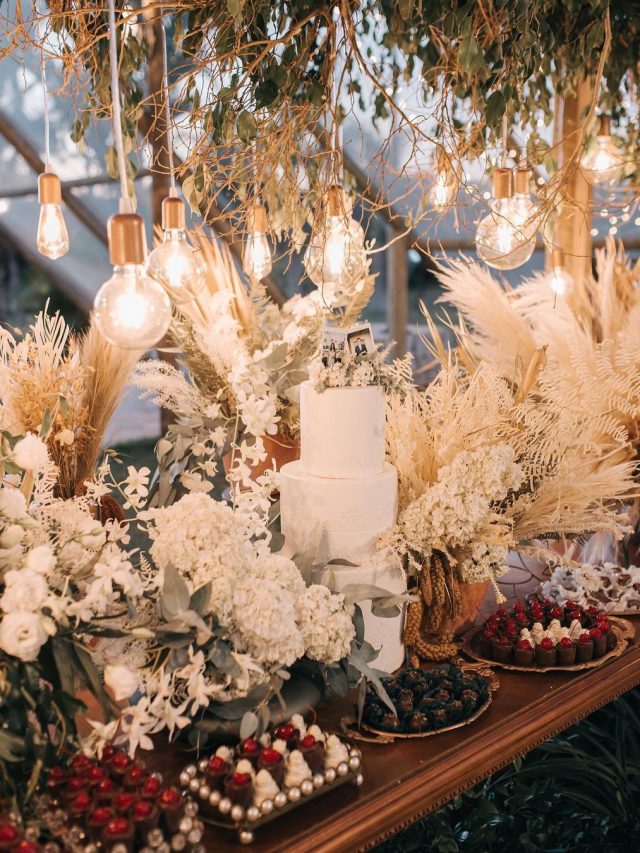 Decoração de casamento boho ao ar livre