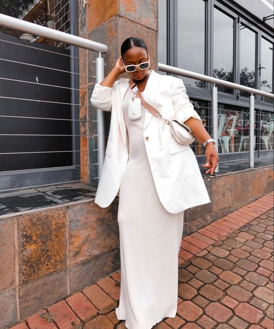Look monocromático branco