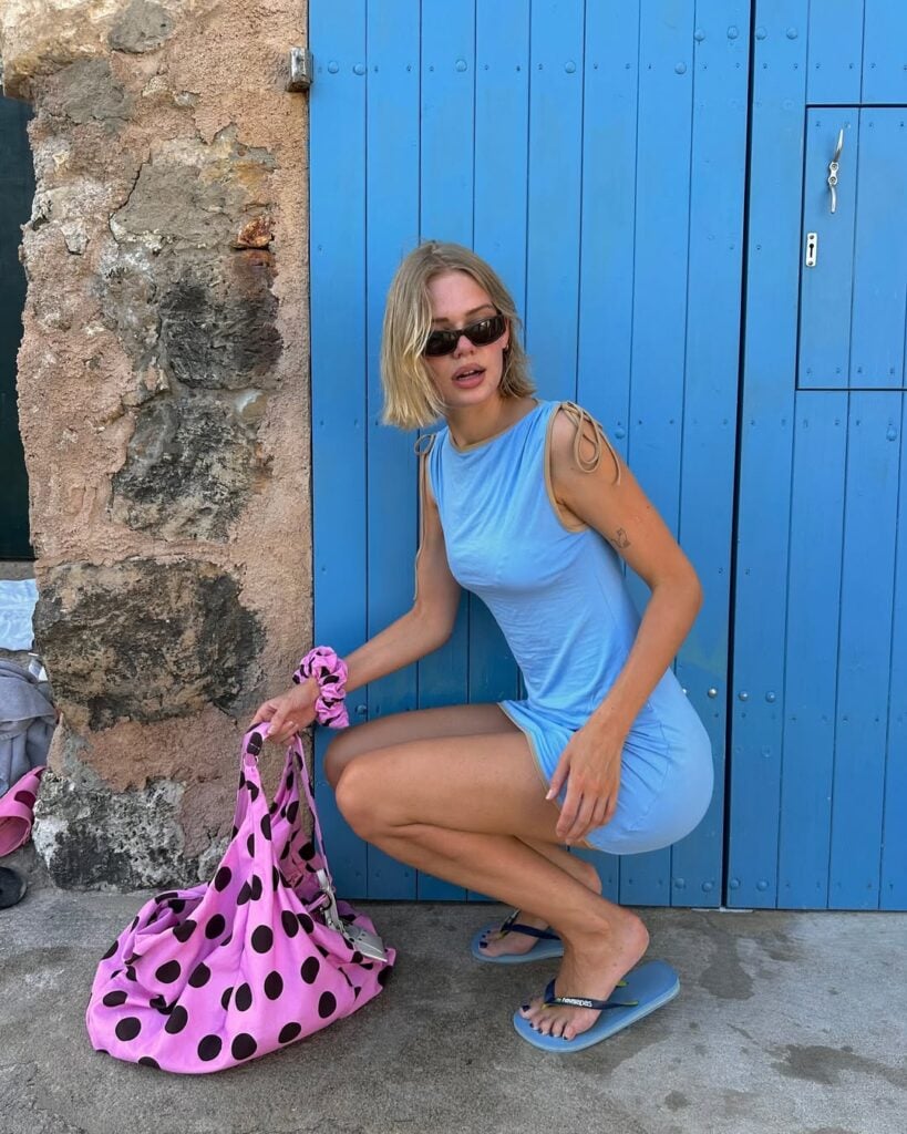 A @linda.sza usa look com Havaianas