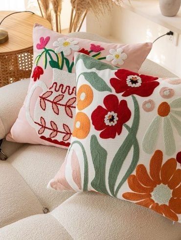 Almofadas com estampas florais