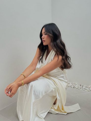 Tsutsumi Hoang com cabelo brunette