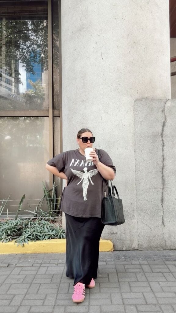 Look com camiseta oversized