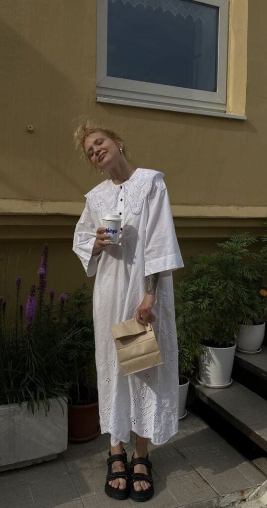 Mulher usando vestido boho