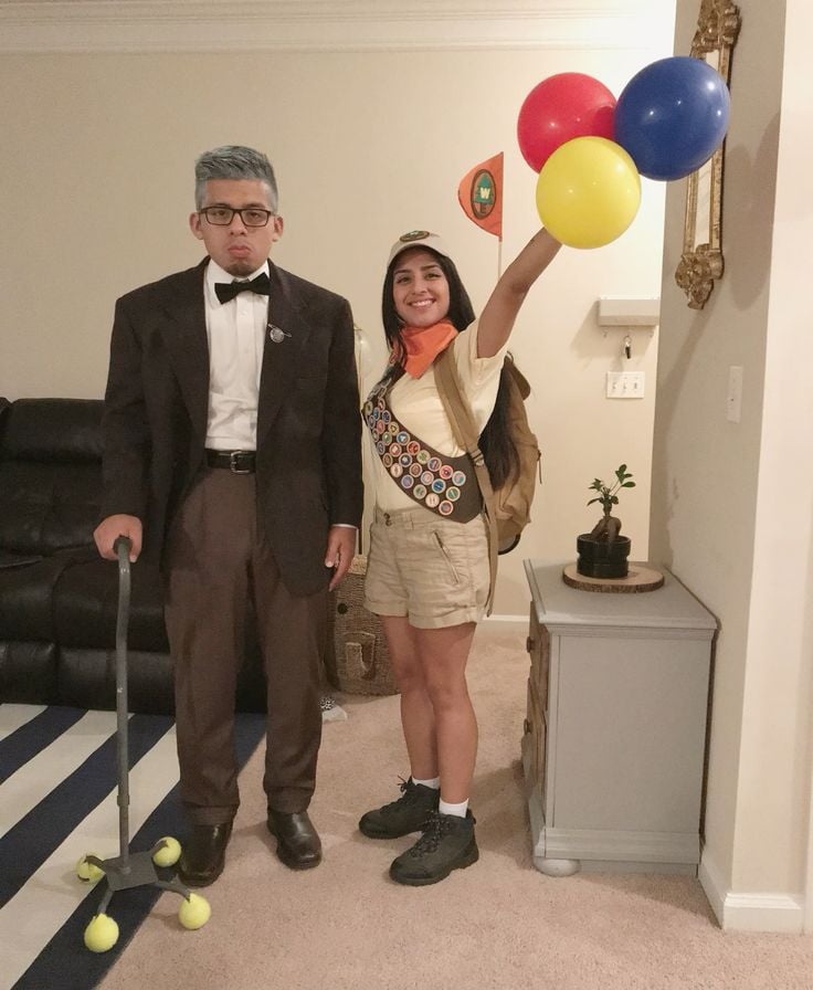 Homem e mulher com produção Up Altas Aventuras.